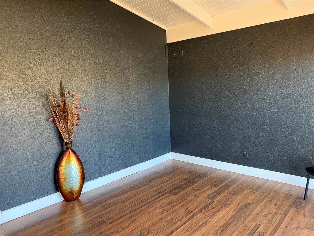 410 Park Drive - Photo 1