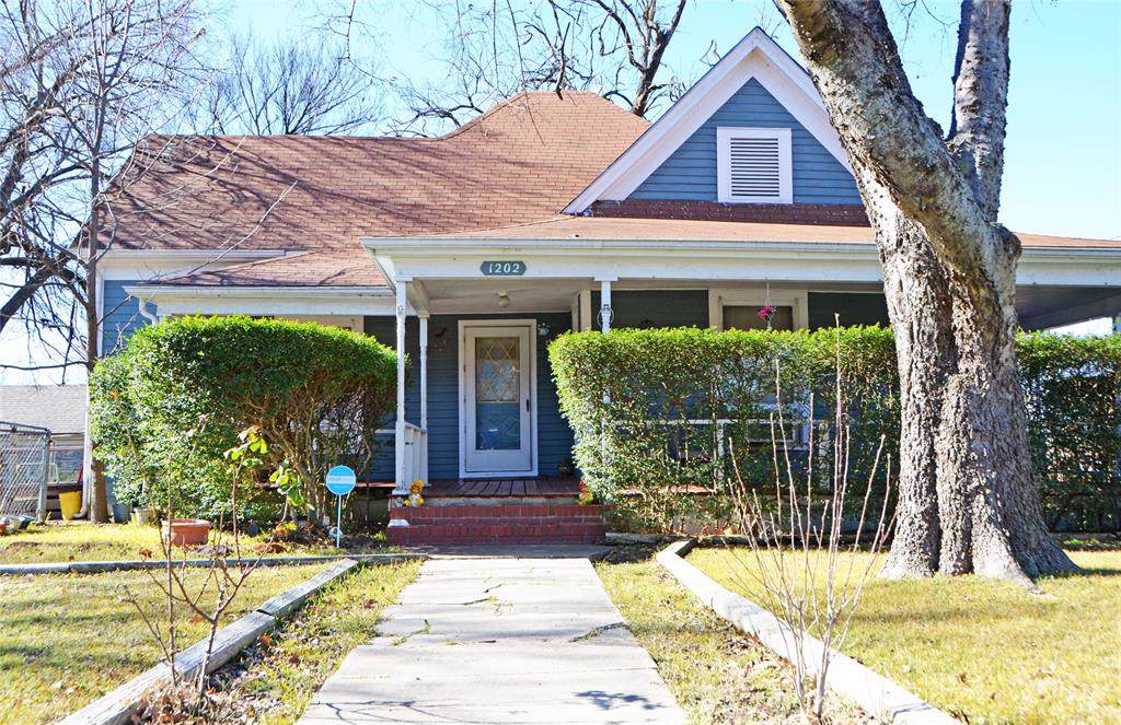 1202 Rusk Street - Photo 1