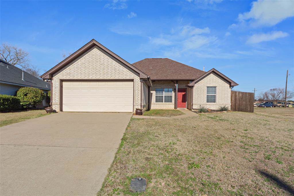 402 Meadow Lane - Photo 1