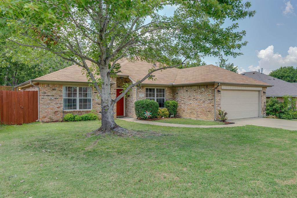 605 Blair Drive - Photo 1