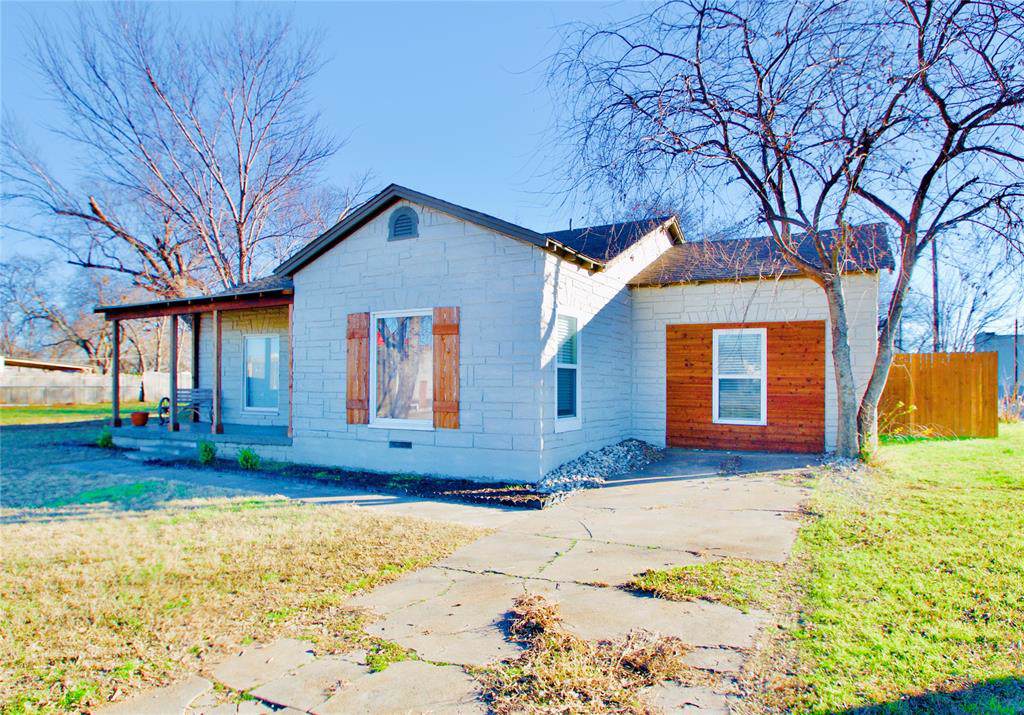 9225 White Settlement Road - Photo 1
