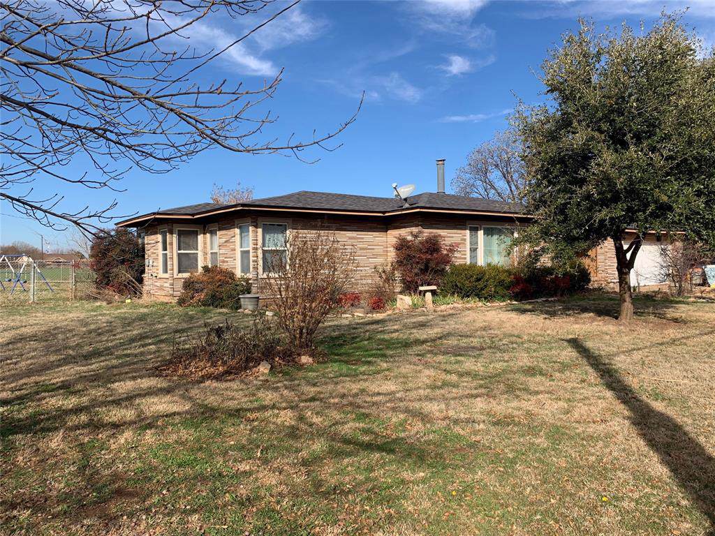 1002 Trundy - Photo 1