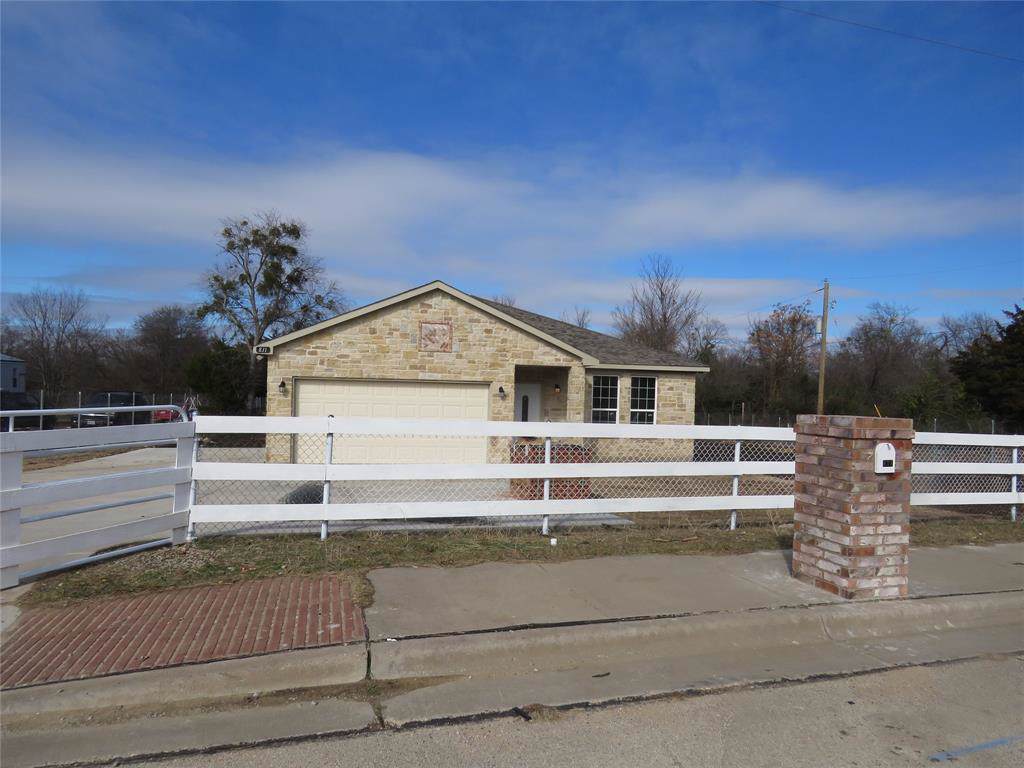 831 Fuller Avenue - Photo 1