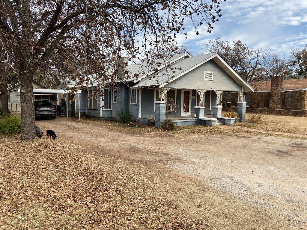 1504 Walker Street - Photo 1