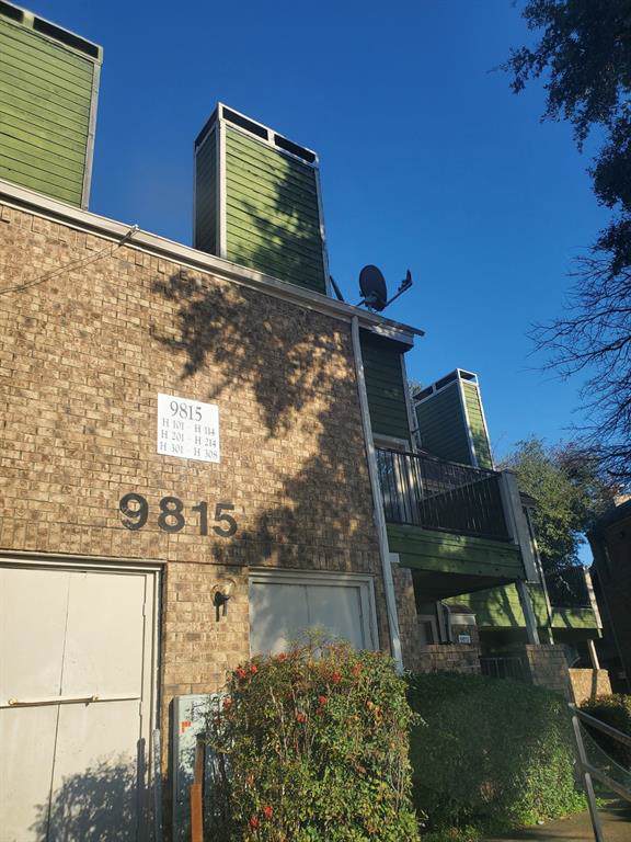 9815 Walnut Street - Photo 1