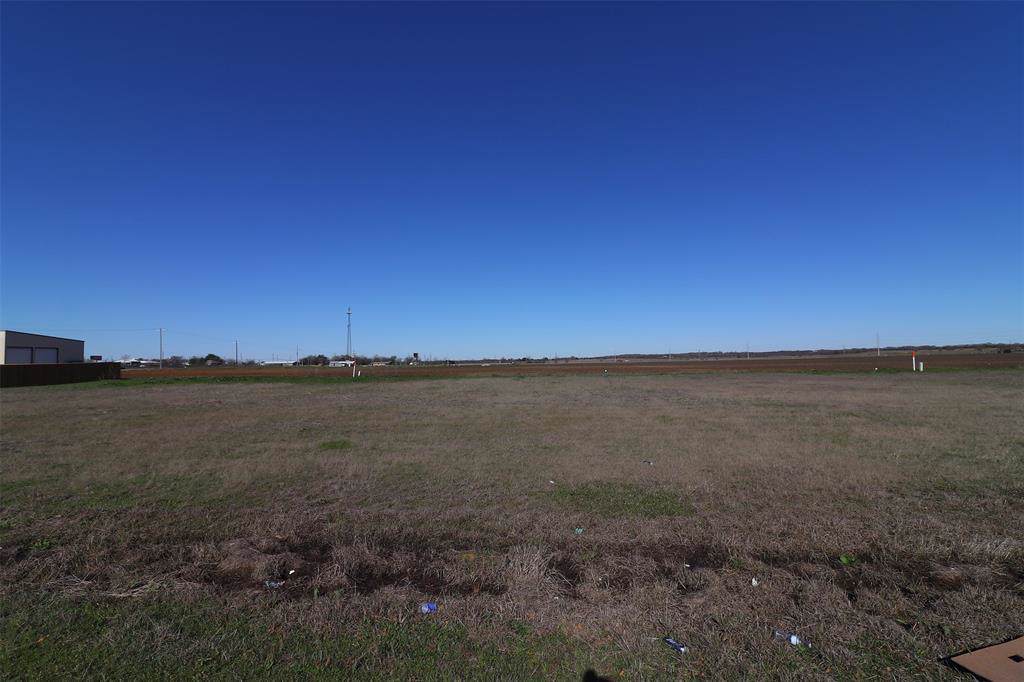 101 Joyce Street - Photo 1