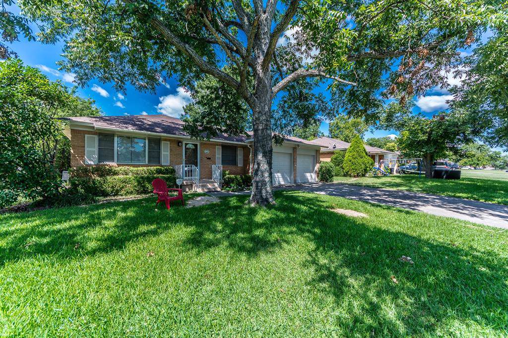2335 Wildoak Drive - Photo 1