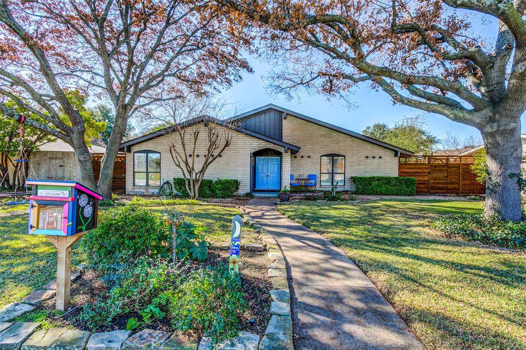 2917 Forest Hills Lane - Photo 1