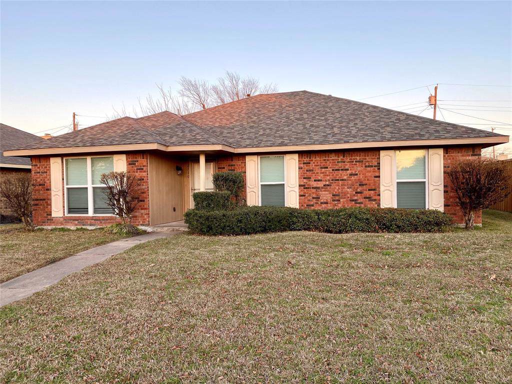 2710 College Park Drive - Photo 1