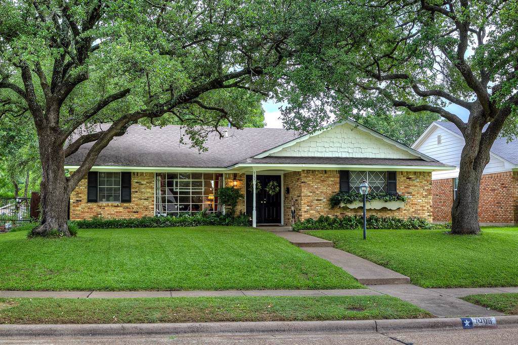 9105 Westglen Drive - Photo 1