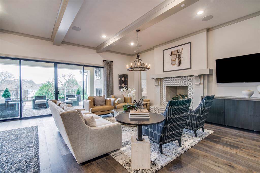 812 Brett Drive - Photo 1