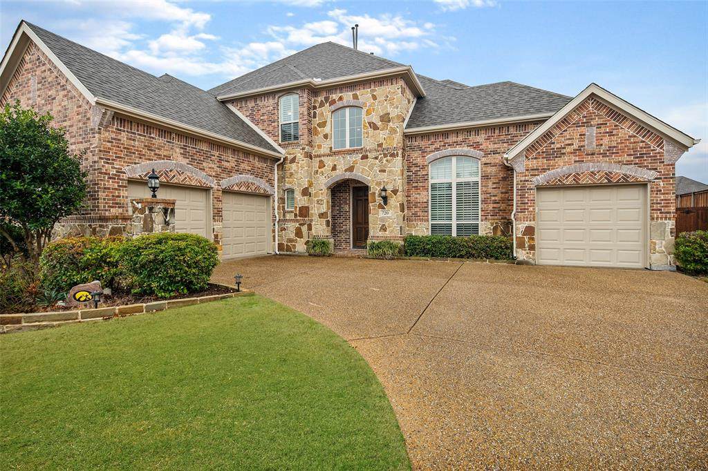 720 Essex Drive - Photo 1