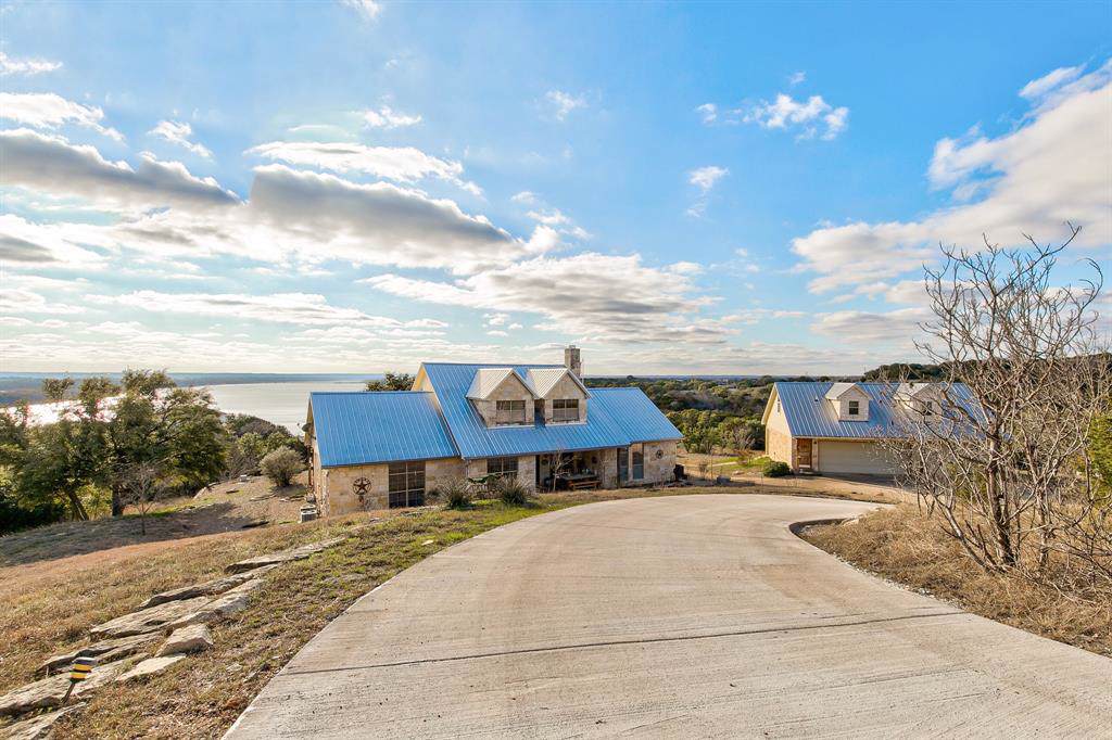 2102 Tree Top Court - Photo 1
