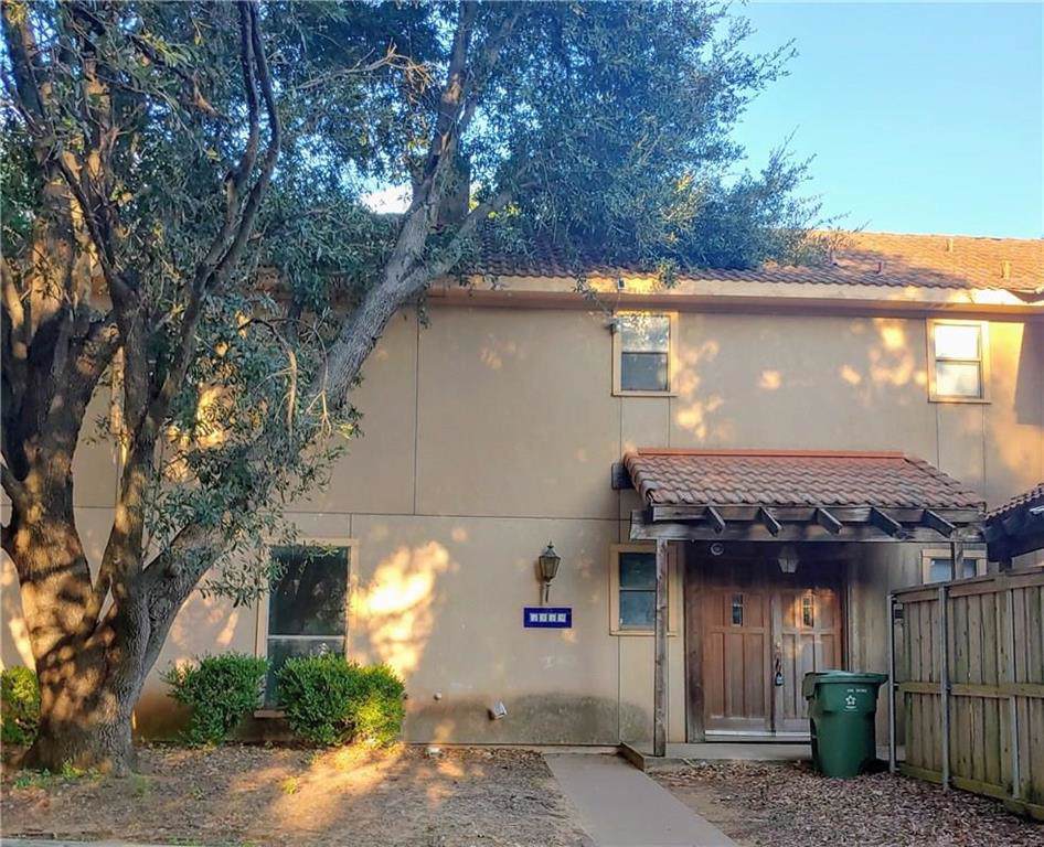 1419 Las Jardines Court - Photo 1