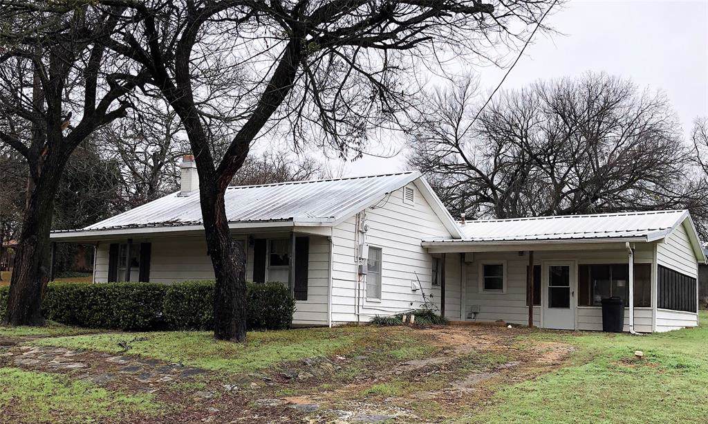 901 3rd Street - Photo 1