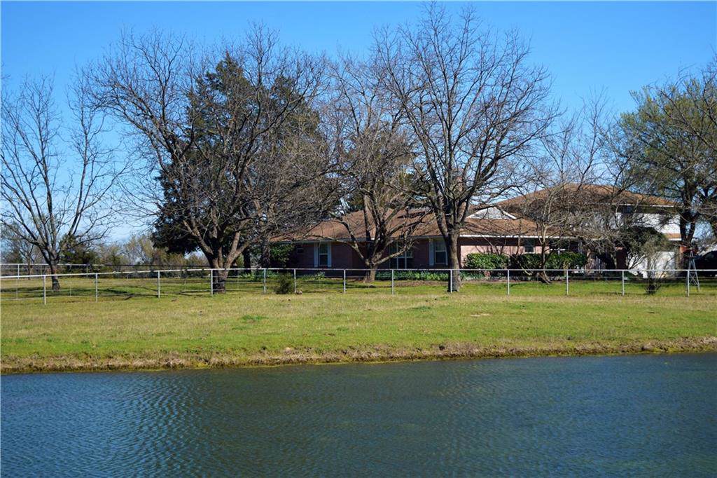 2304 Wintergreen Road - Photo 1