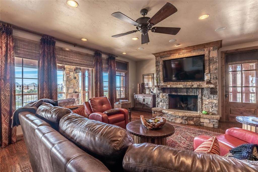 1653 Scenic Drive - Photo 1