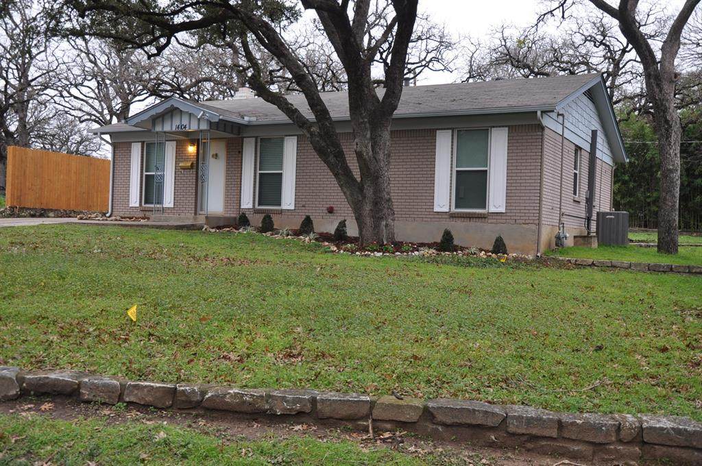 1404 Bluebonnet Drive - Photo 1