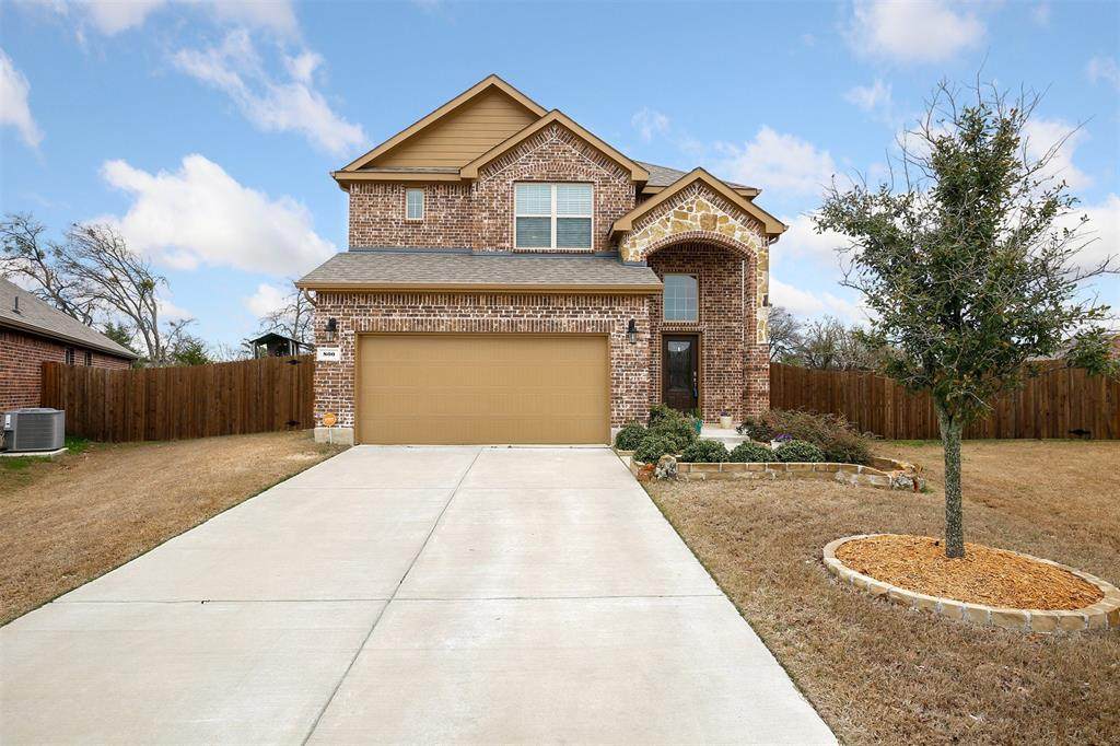 800 Gray Fox Drive - Photo 1
