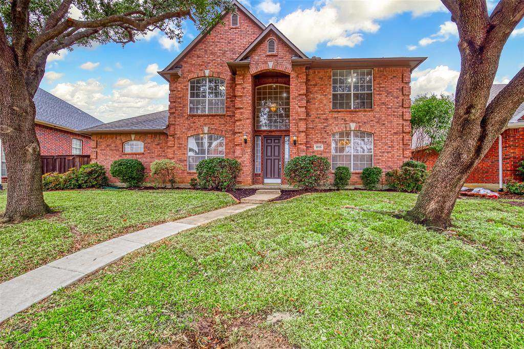 1015 Cowboys Parkway - Photo 1