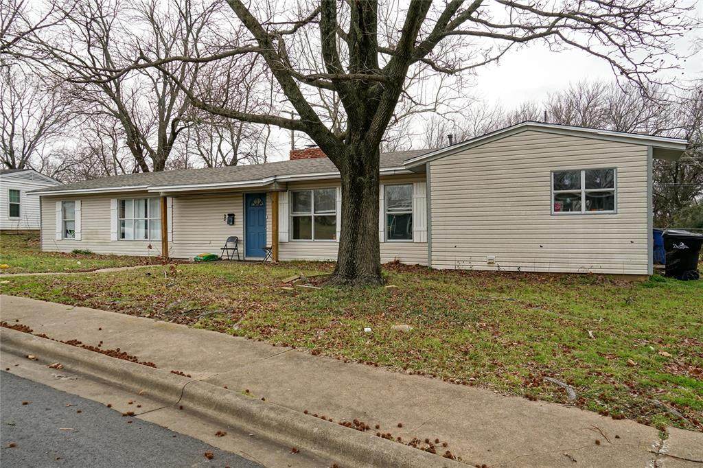13 Macarthur Drive - Photo 1