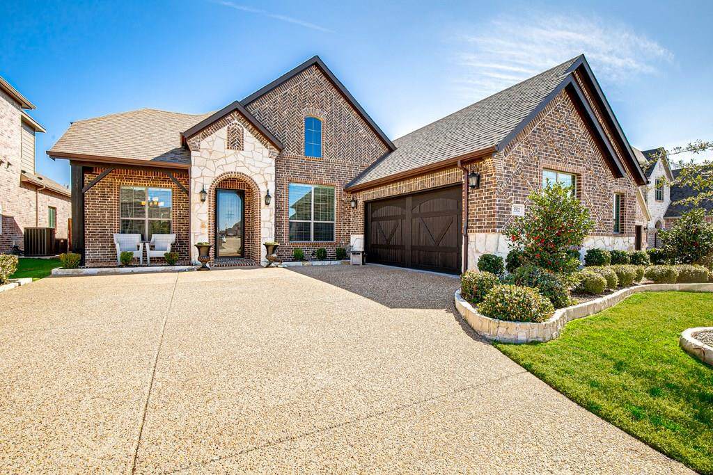 3502 Royal Ridge Drive - Photo 1