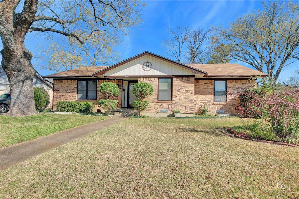 1001 Carroll Drive - Photo 1