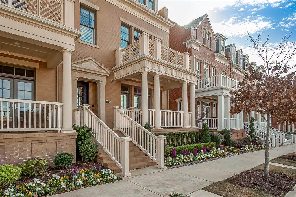 1513 Meeting Street - Photo 1