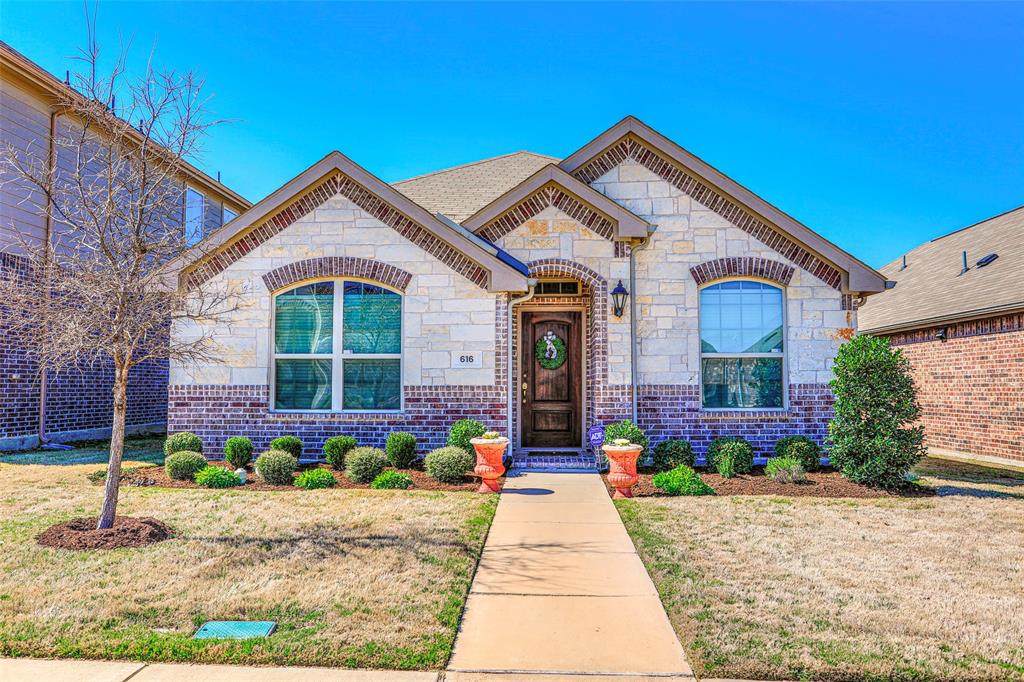 616 Cheyenne Drive - Photo 1