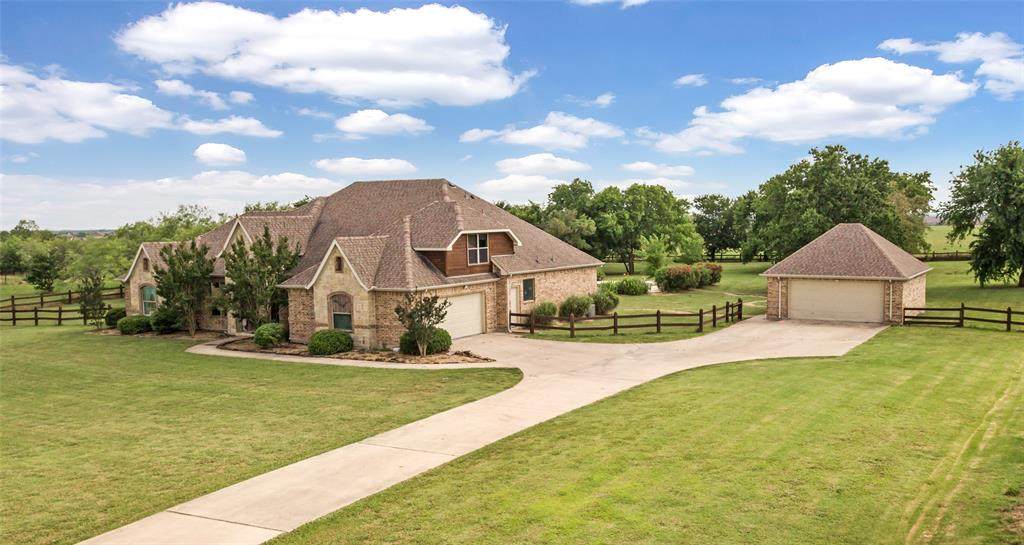 158 Eagle Pass - Photo 1