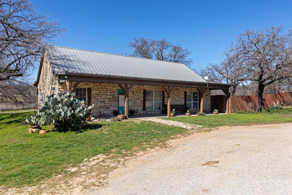 199 Private Road 1525 - Photo 1