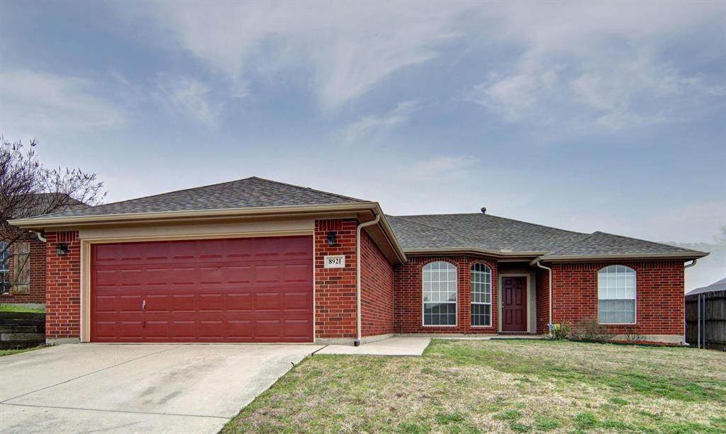 8921 Sun View Drive - Photo 1