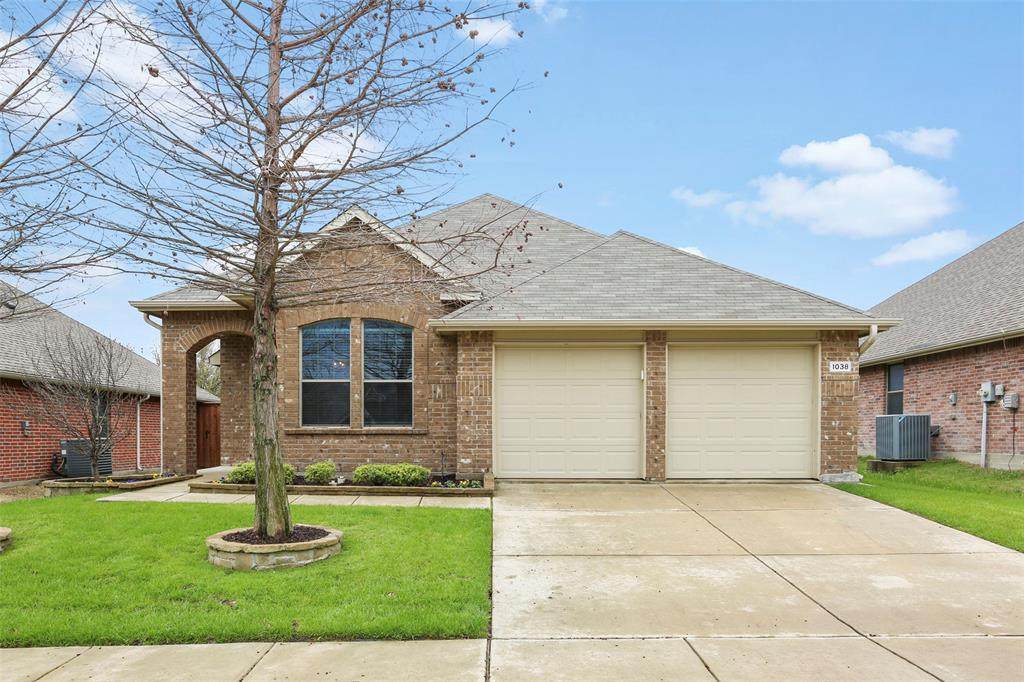 1038 Lancashire Lane - Photo 1