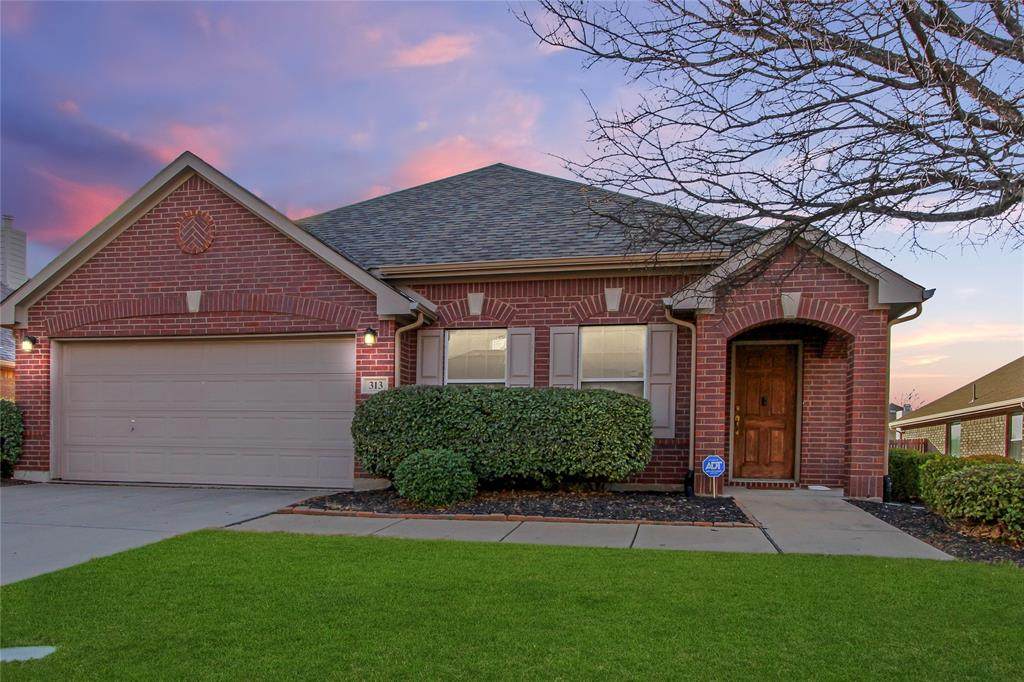 313 Ferndale Drive - Photo 1