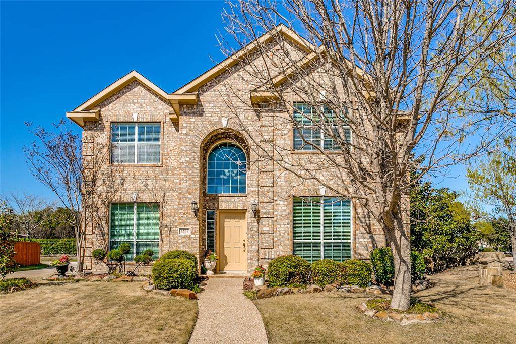5204 Spicewood Drive - Photo 1