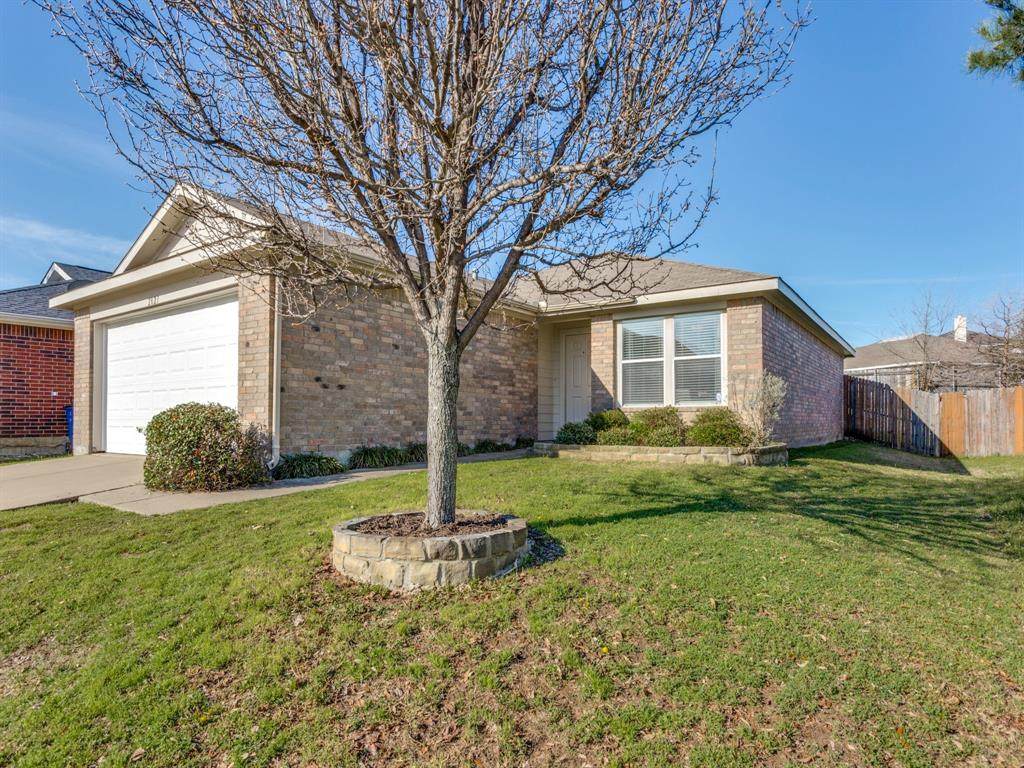 2821 Cliffview Drive - Photo 1