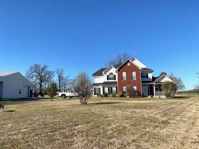 688 County Road 32505 - Photo 1
