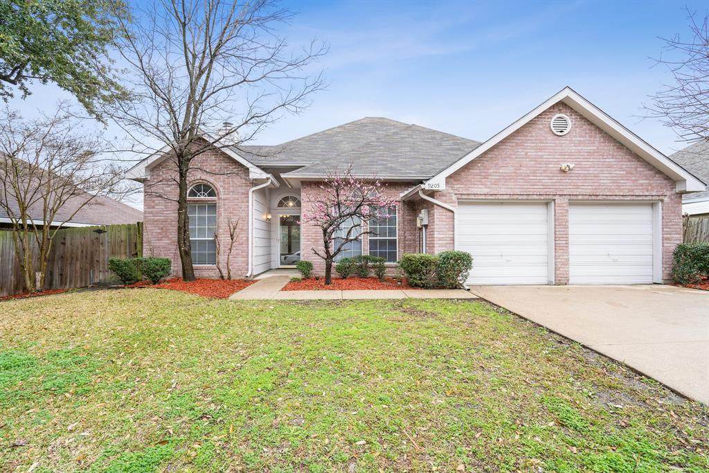 9205 Oak Hollow Drive - Photo 1