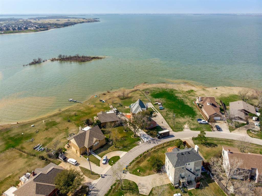 11188 Windjammer Drive - Photo 1
