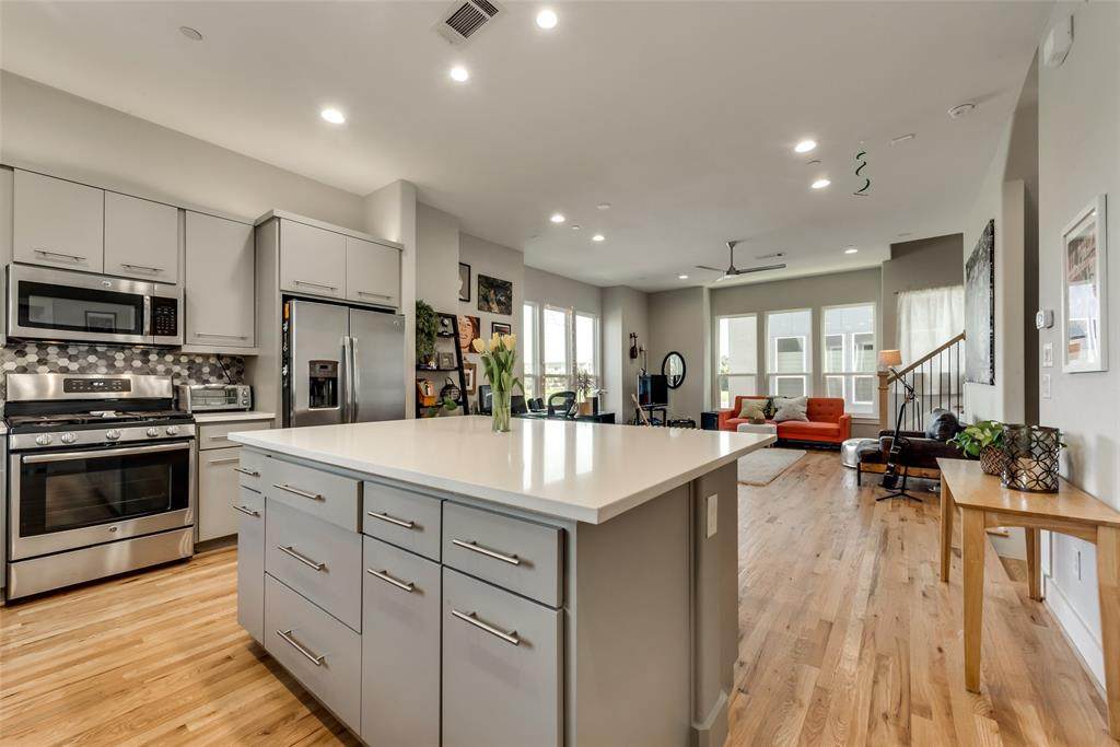 4906 Live Oak Street - Photo 1