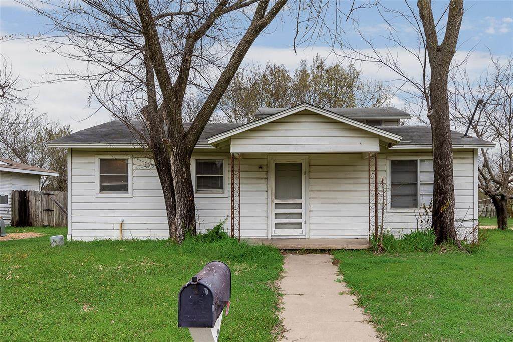 230 Thompson Street - Photo 1