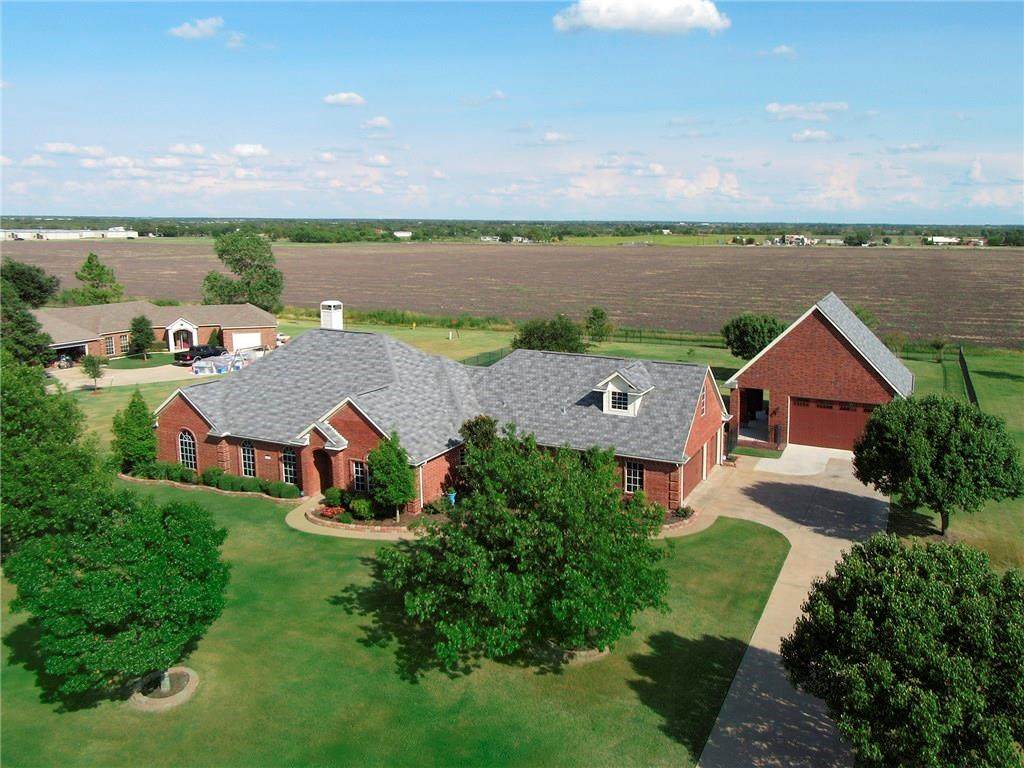 1611 Alamosa Drive - Photo 1