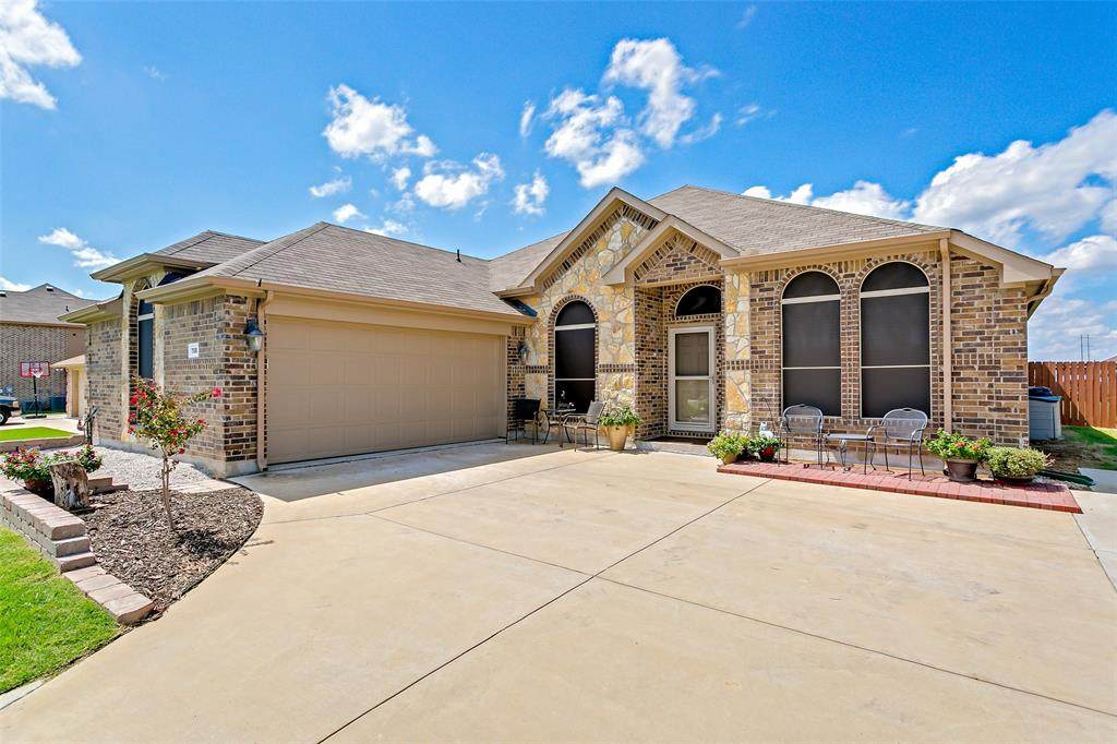 708 Fairmeadow Drive - Photo 1