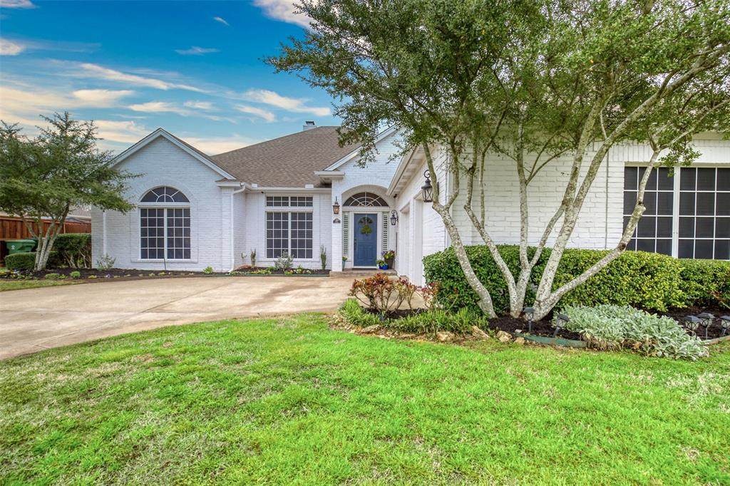 141 Bluff - Photo 1