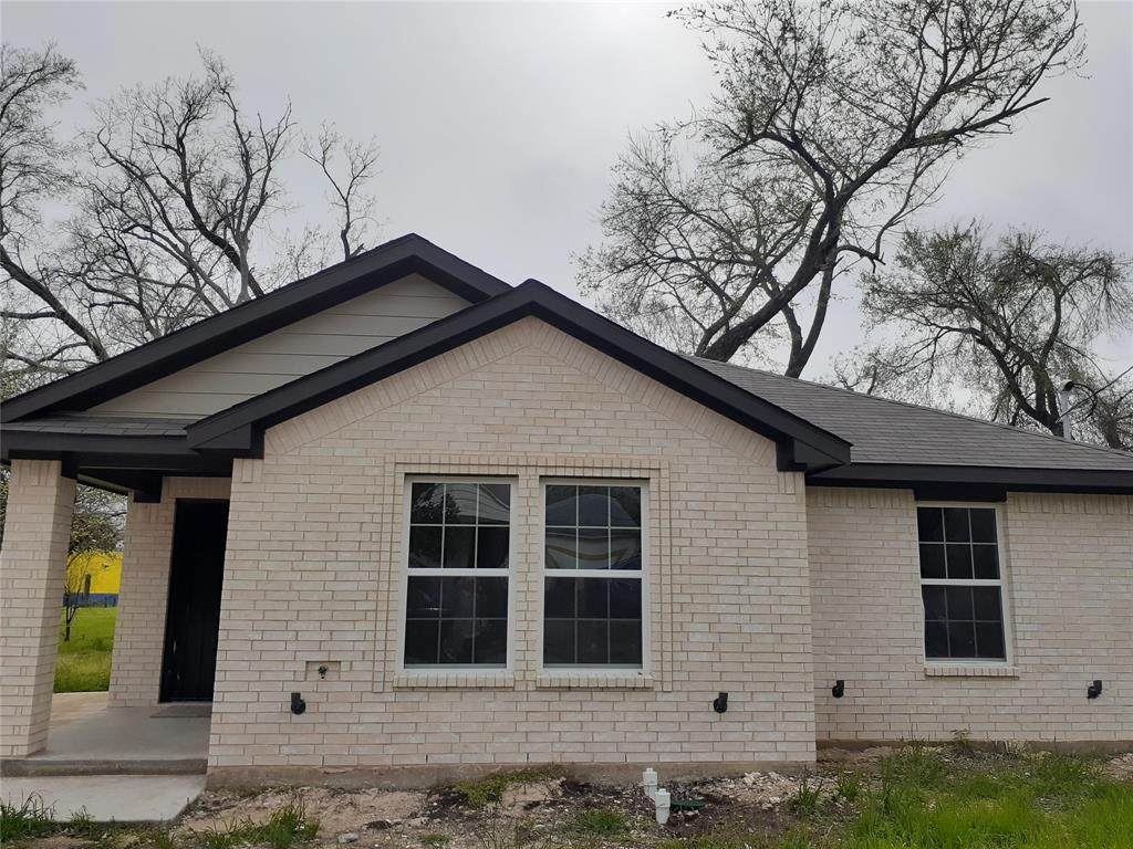 2733 Swanson Street - Photo 1