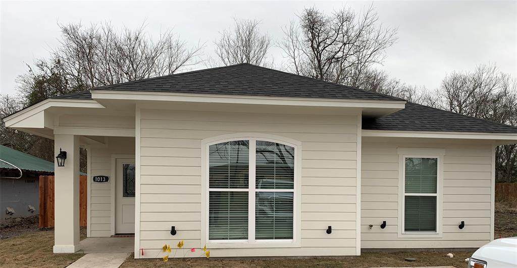 1303 6th Avenue - Photo 1