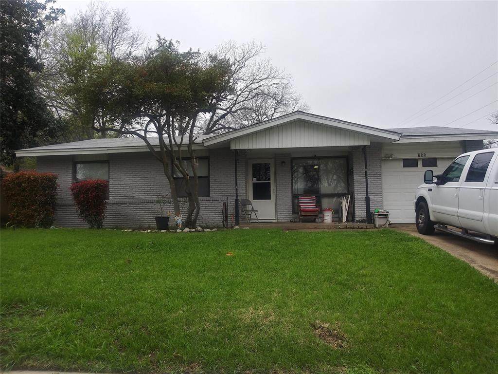 800 Buena Vista Drive - Photo 1