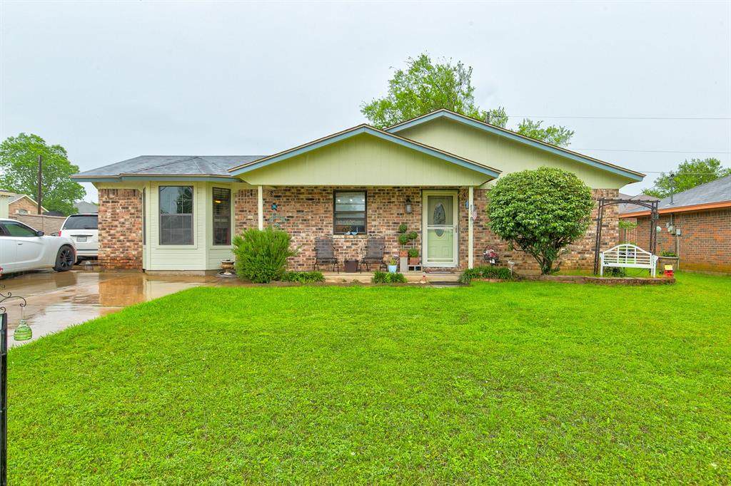 501 Heather Lane - Photo 1 501 Heather Lane - Photo 1