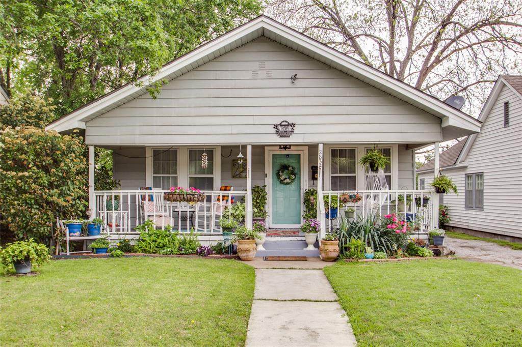 2834 Ryan Avenue - Photo 1