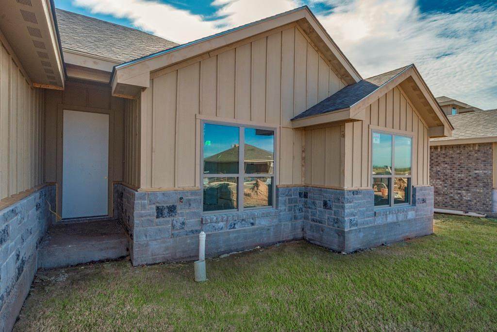 7405 Wildflower Way - Photo 1 7405 Wildflower Way - Photo 1